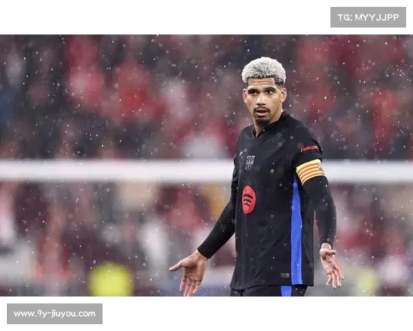 17岁法甲天才中卫成转会市场新宠 巴萨与六大豪门激烈争夺